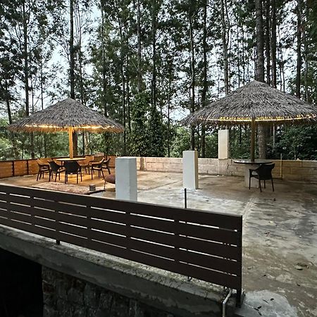 Hotel 100 Oaks Estate Yercaud Esterno foto