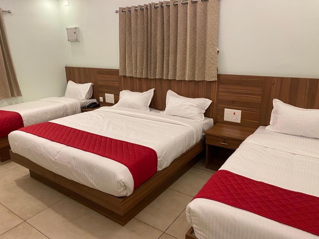 Hotel 100 Oaks Estate Yercaud Esterno foto