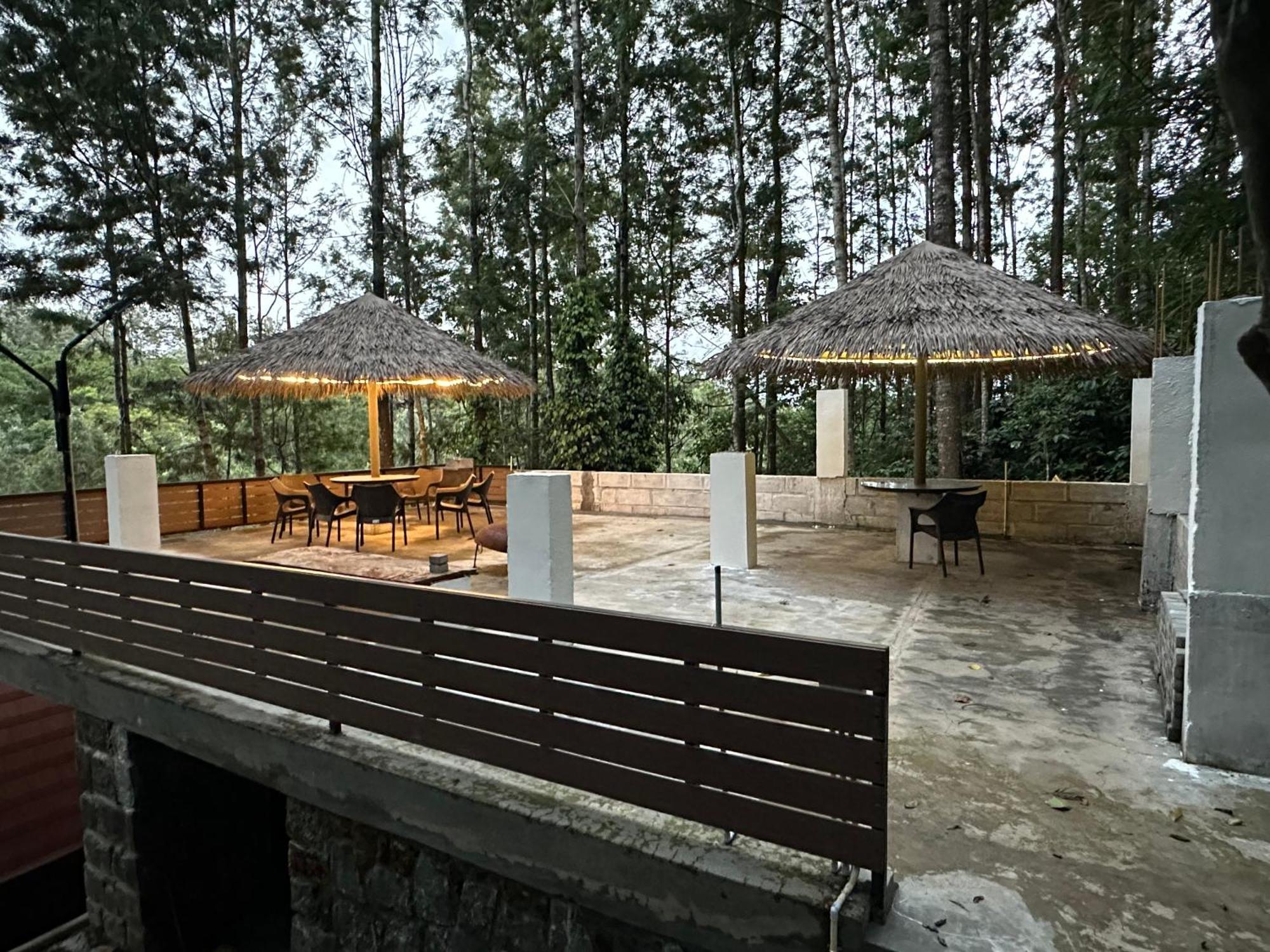 Hotel 100 Oaks Estate Yercaud Esterno foto